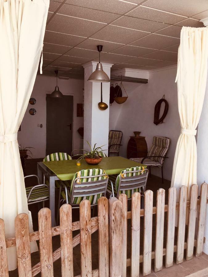 Pensjonat La Casita Santa Barbara Macastre Zewnętrze zdjęcie